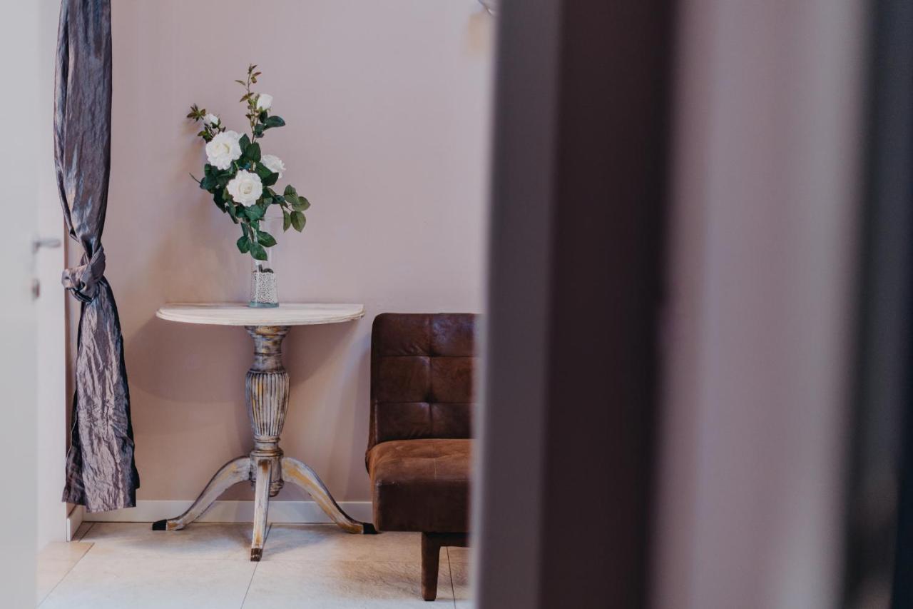 Le Due Dame Hotel Manerba del Garda Kültér fotó
